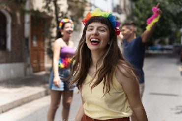 Detoxificação no carnaval: como a adoção de um estilo de vida saudável ajuda no período de festas